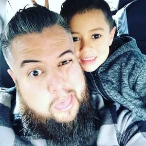 Meet your Posher, Amos